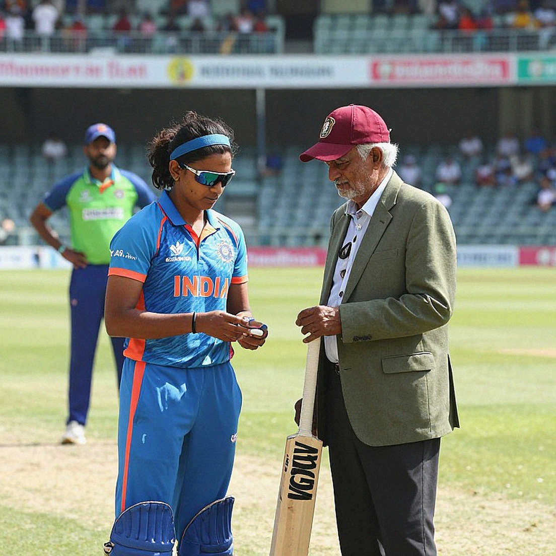 ছক্কার মালিক কে: টি-টোয়েন্টির সংখ্যা-টেবিল আর বল-প্রতি-ছক্কার আসল গল্প